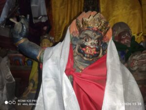 Statues at Ahiliya Gompa